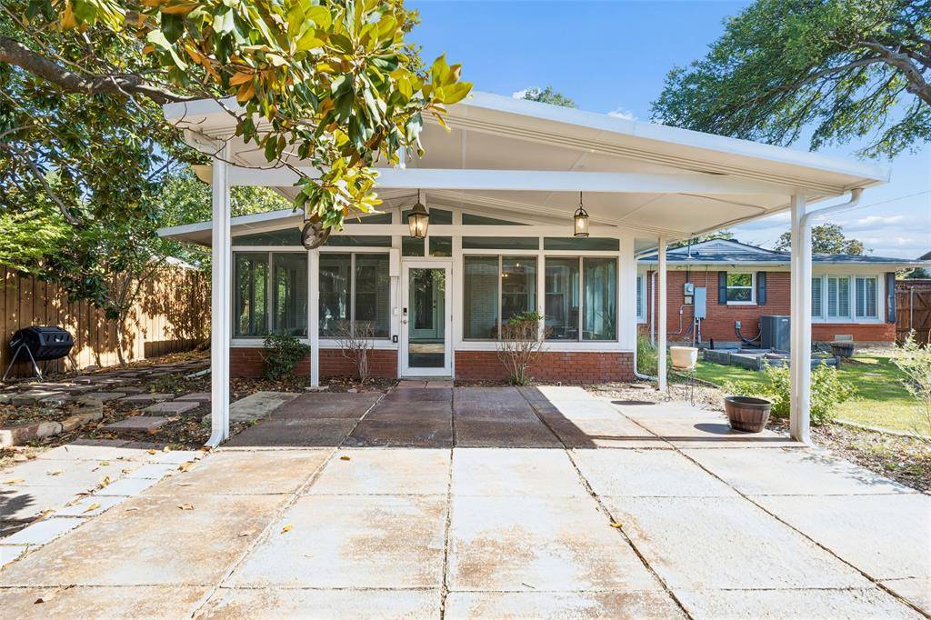 504 Monssen Drive, Dallas, TX 75224