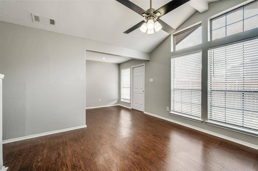 115 Peachtree Court, Kennedale, TX 76060