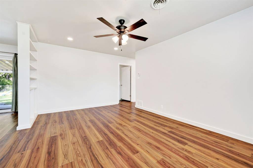 2224 Midway Street, Mesquite, TX 75149