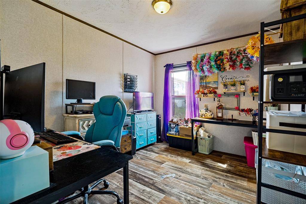 4415 Woodland Drive, Granbury, TX 76048