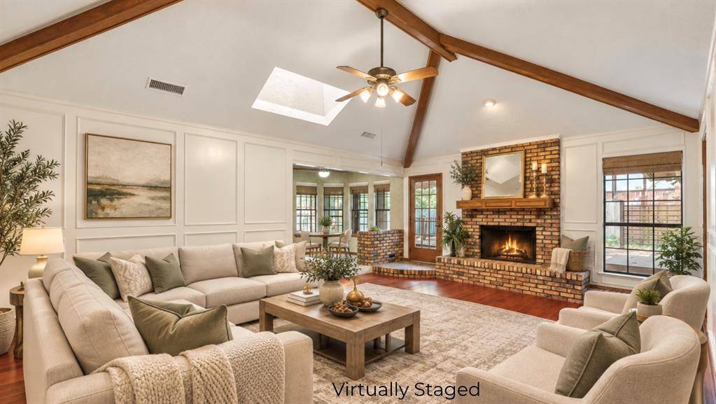 2323 Brookside Drive, Arlington, TX 76012