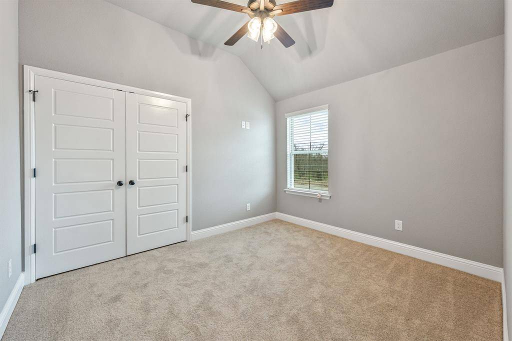 102 Clover Circle, Weatherford, TX 76086