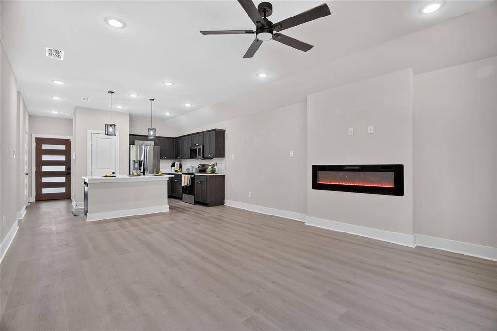 461 Peace Lily Way, Tolar, TX 76476