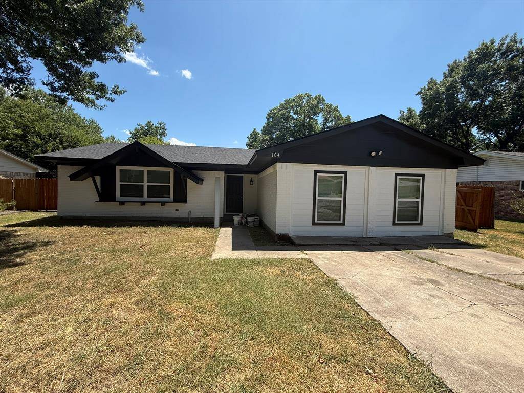 104 Indian Court, Waxahachie, TX 75165