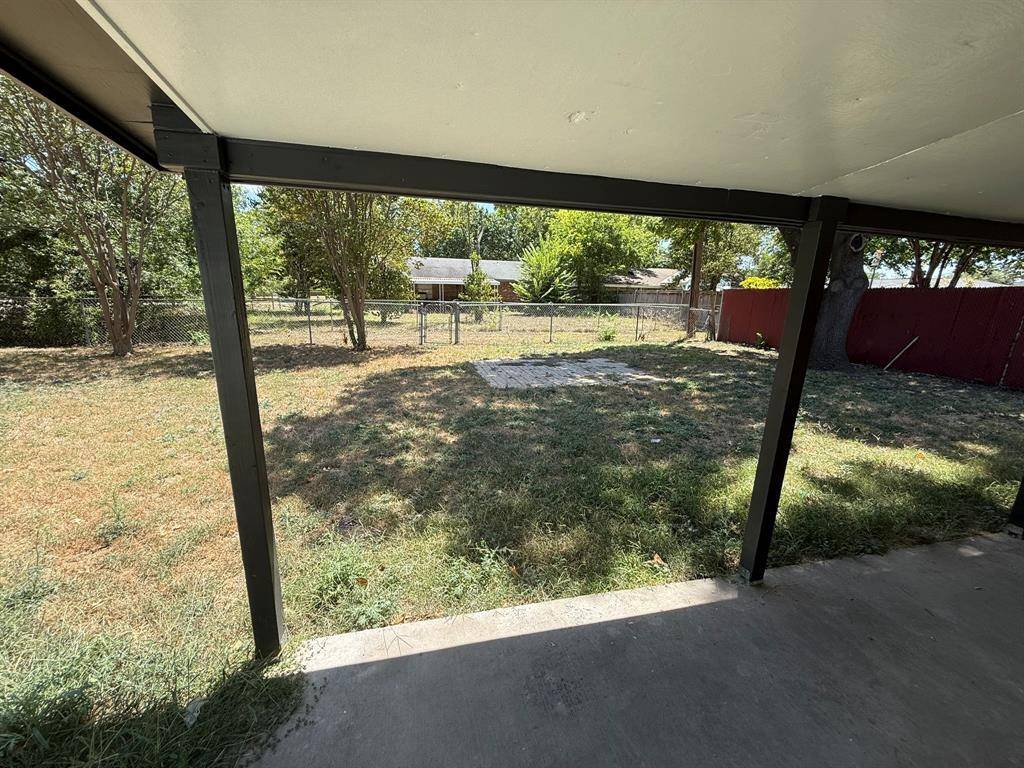 104 Indian Court, Waxahachie, TX 75165