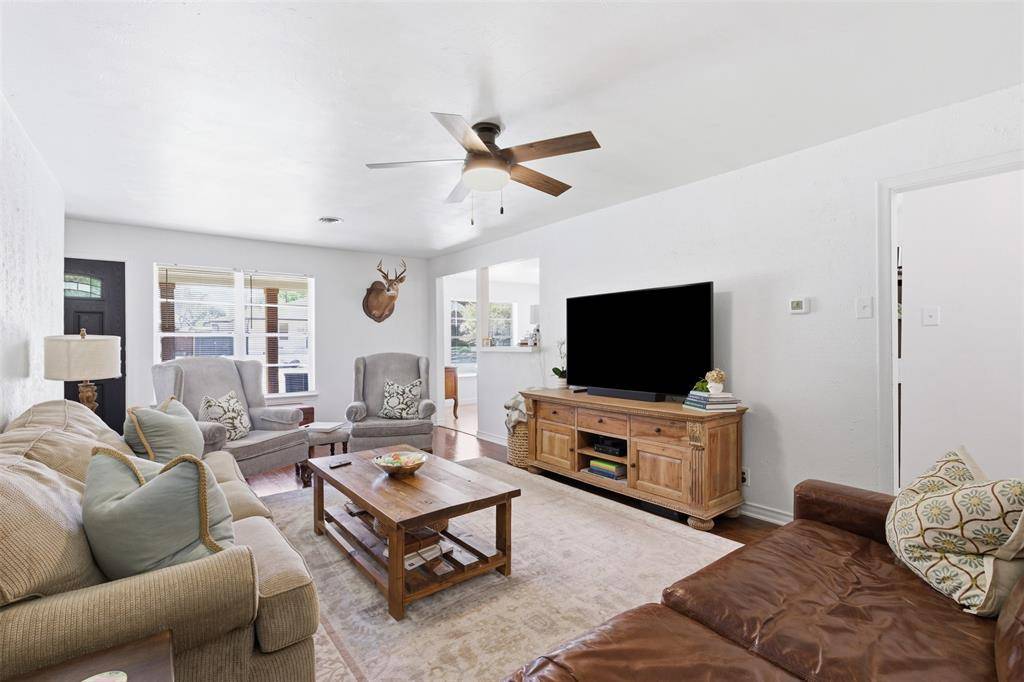 6565 Ascot Lane, Dallas, TX 75214