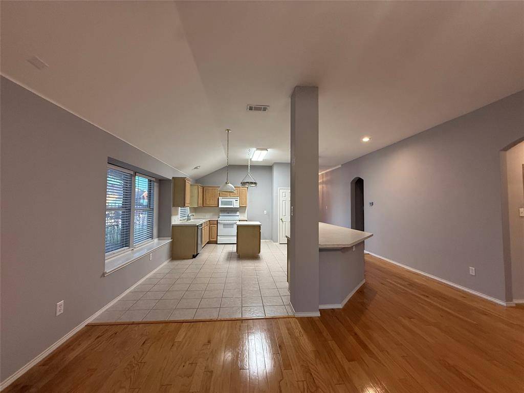 5016 San Jacinto Drive, Haltom City, TX 76137