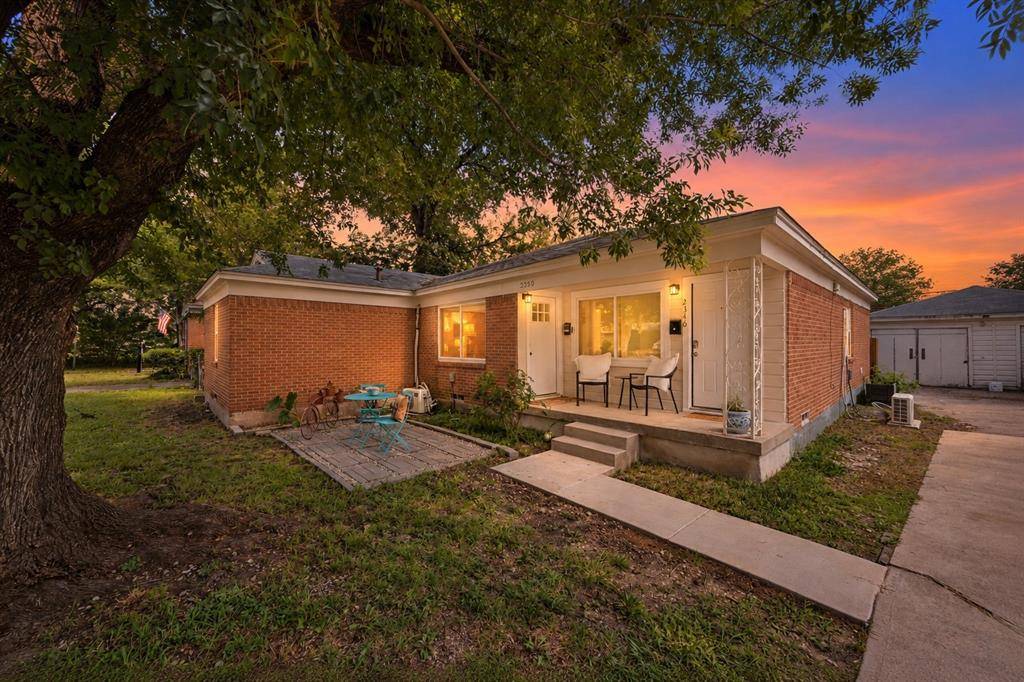 2350 Dunloe Drive, Dallas, TX 75228
