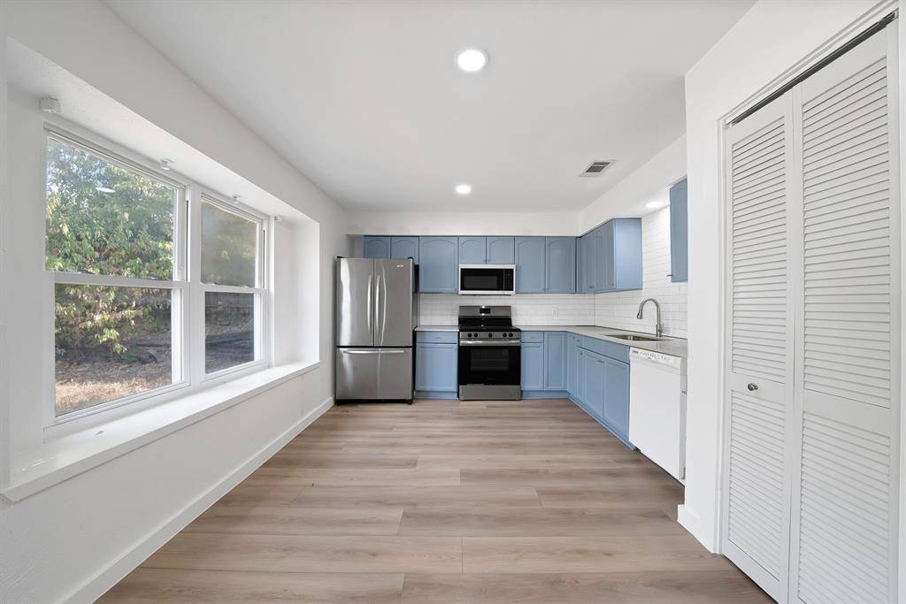 813 Panay Way Drive, Fort Worth, TX 76108