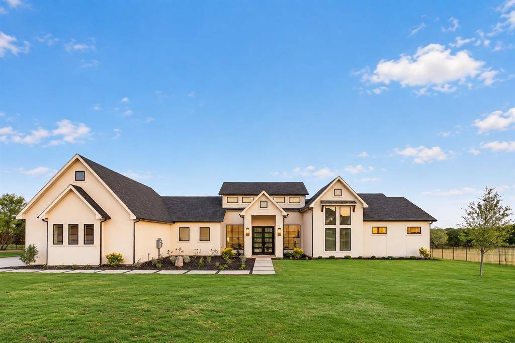 7752 Laura Lake Lane, Fort Worth, TX 76126