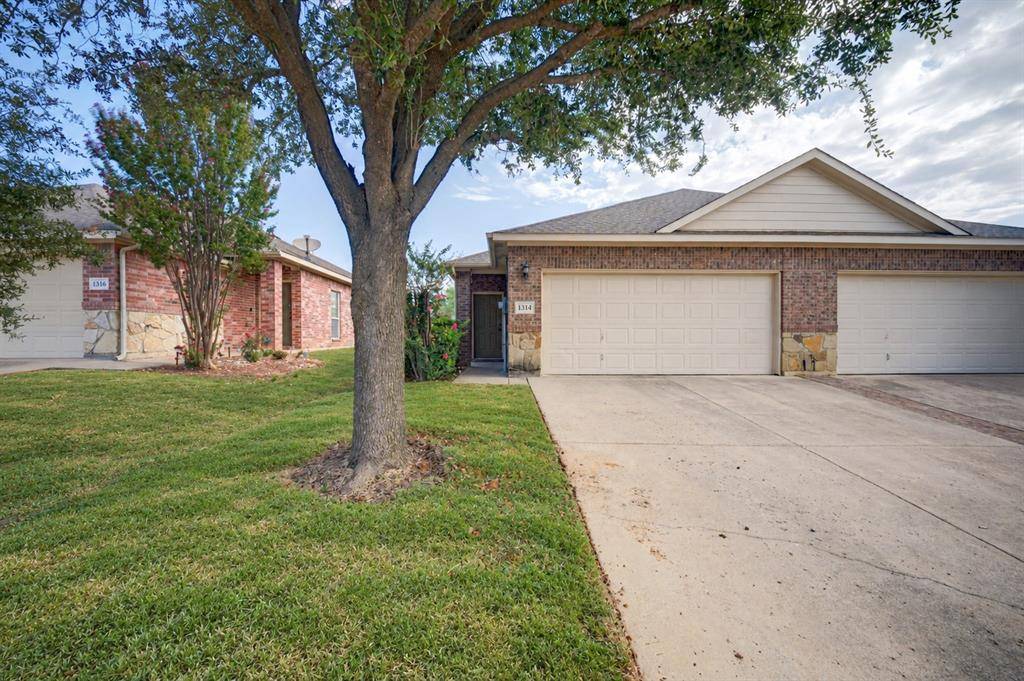1314 Piedmont Drive, Mansfield, TX 76063