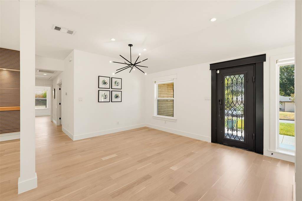 6331 Linden Lane, Dallas, TX 75230