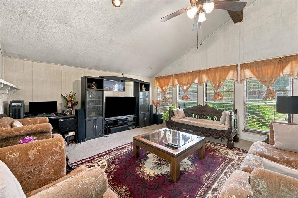 2721 Vancouver Street, Irving, TX 75062