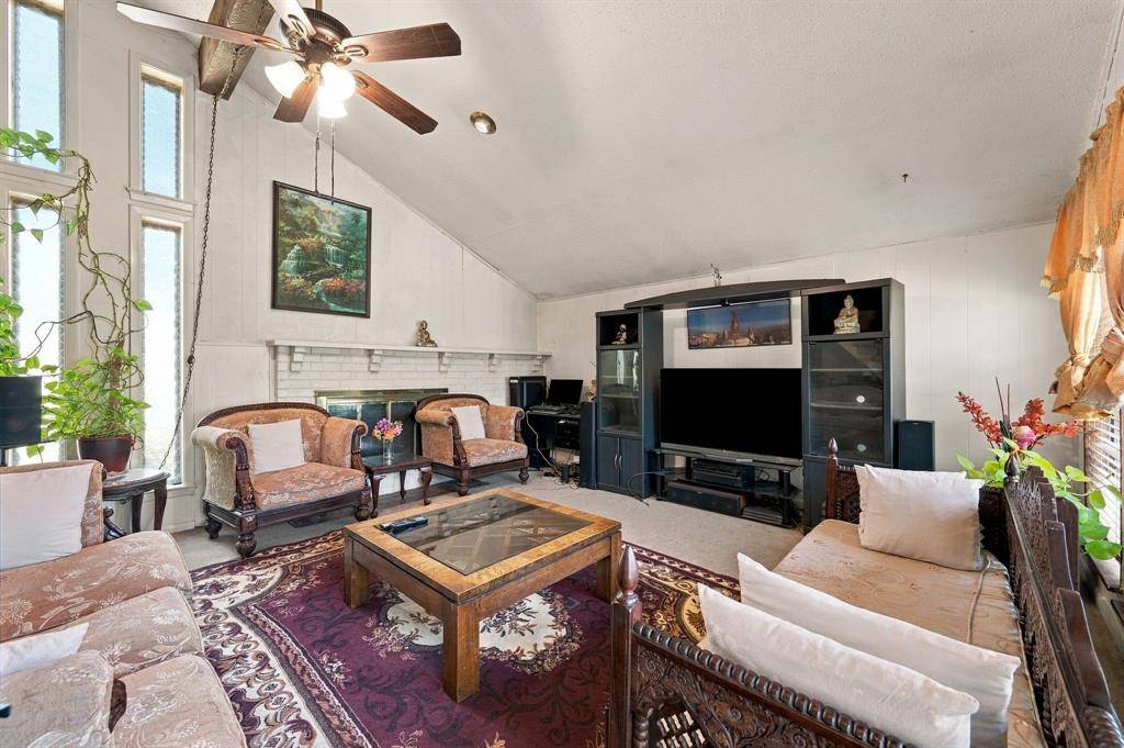 2721 Vancouver Street, Irving, TX 75062