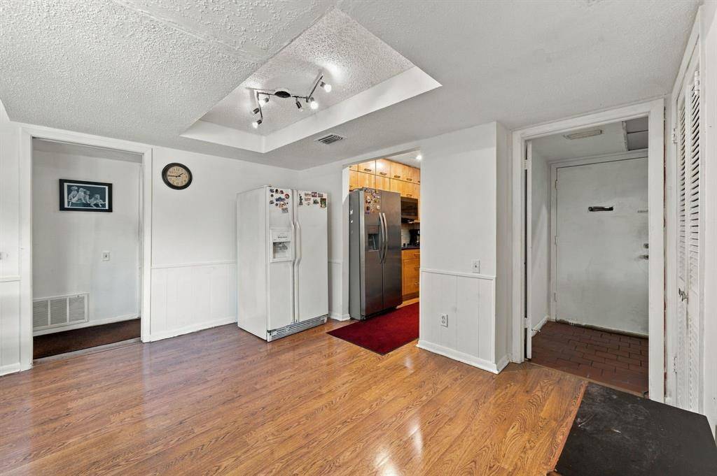 2721 Vancouver Street, Irving, TX 75062
