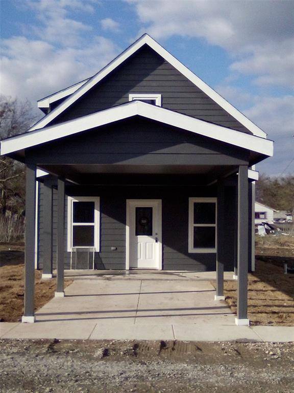 114 E Oak Street, Whitewright, TX 75491