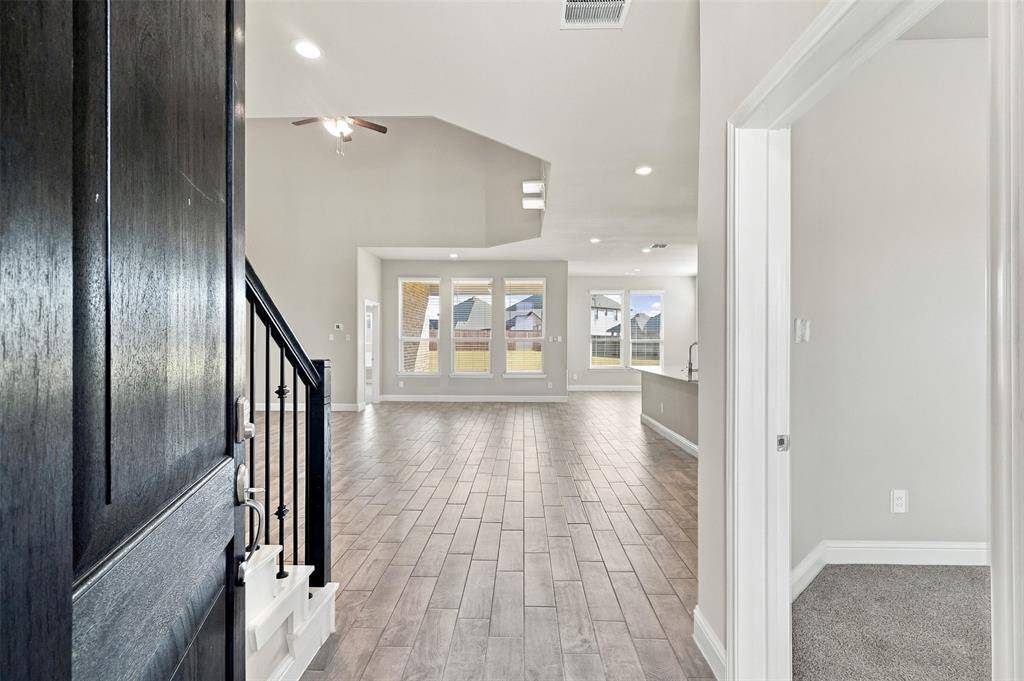 809 Pea Eye Drive, Midlothian, TX 76065