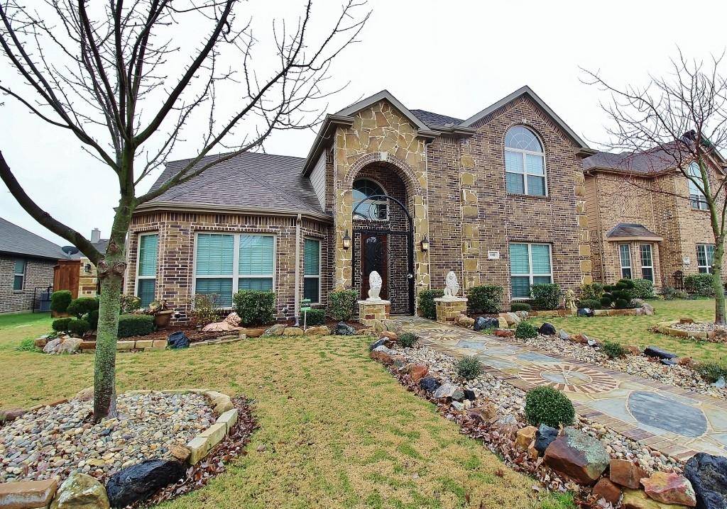 110 White Oak Lane, Red Oak, TX 75154