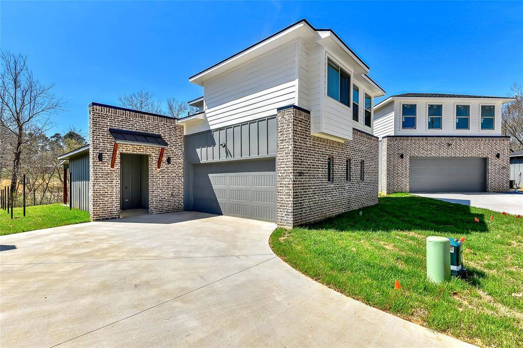 3260 W Crawford Street #601, Denison, TX 75020