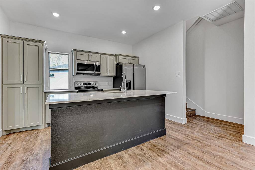 3260 W Crawford Street #601, Denison, TX 75020