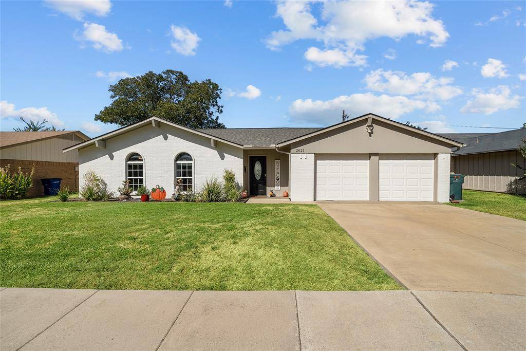 2621 Elk Grove Road, Carrollton, TX 75007