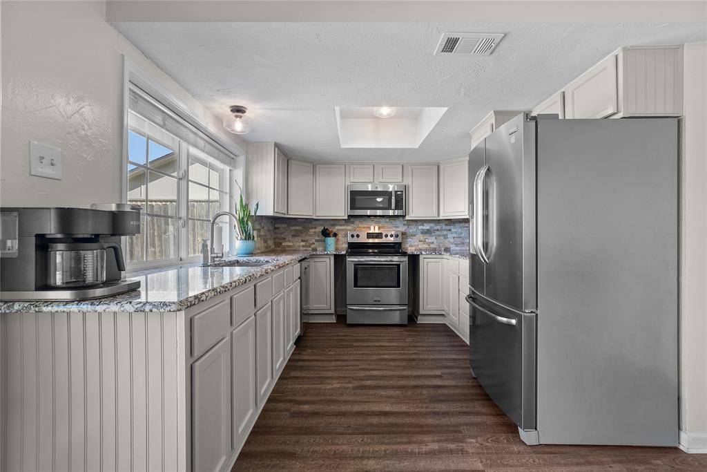 2621 Elk Grove Road, Carrollton, TX 75007