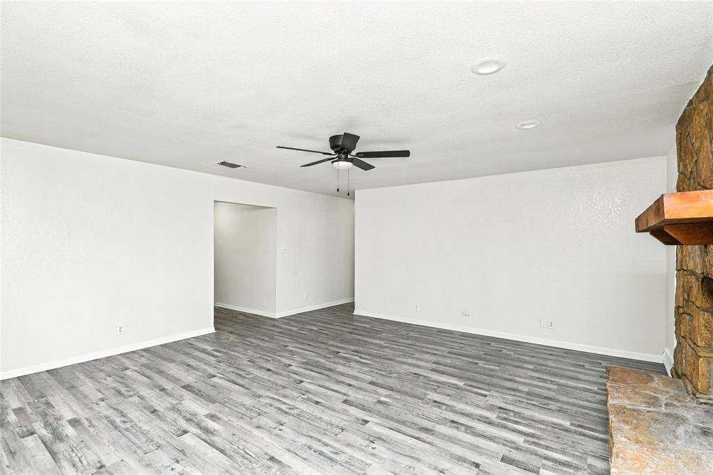 308 Hickorywood Street, Azle, TX 76020
