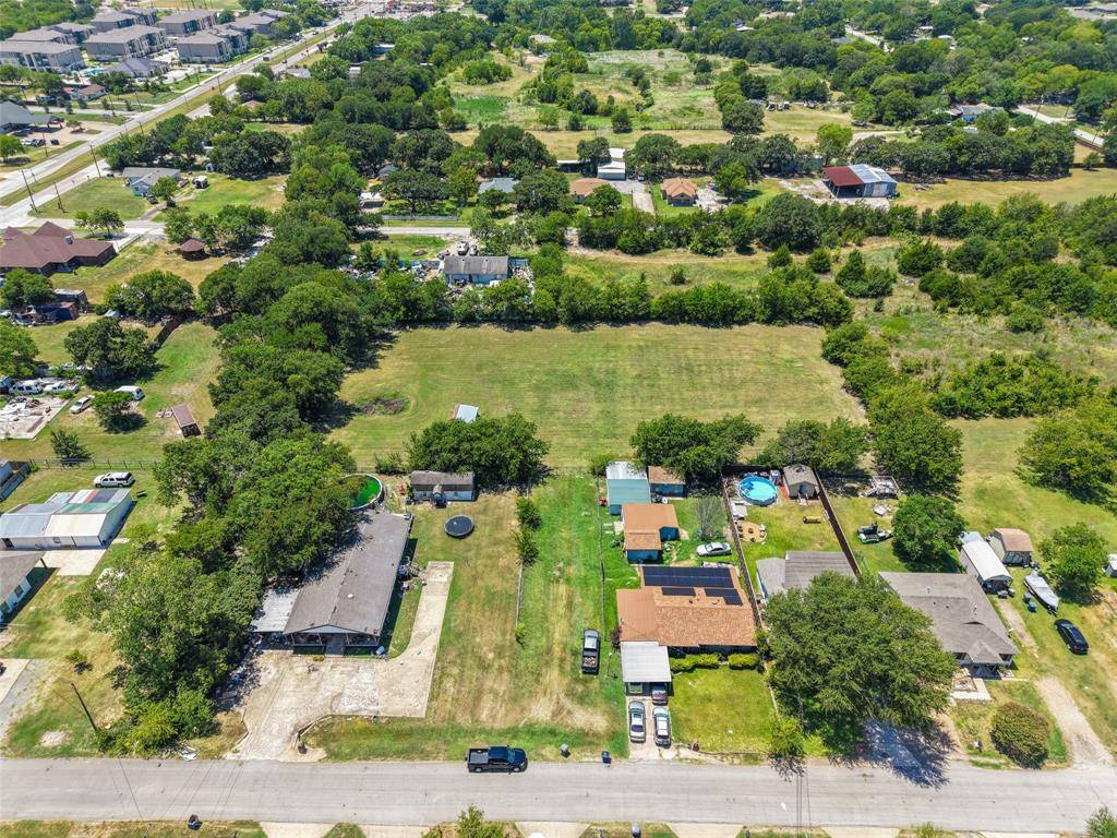 74 Sarah Lane, Dallas, TX 75253