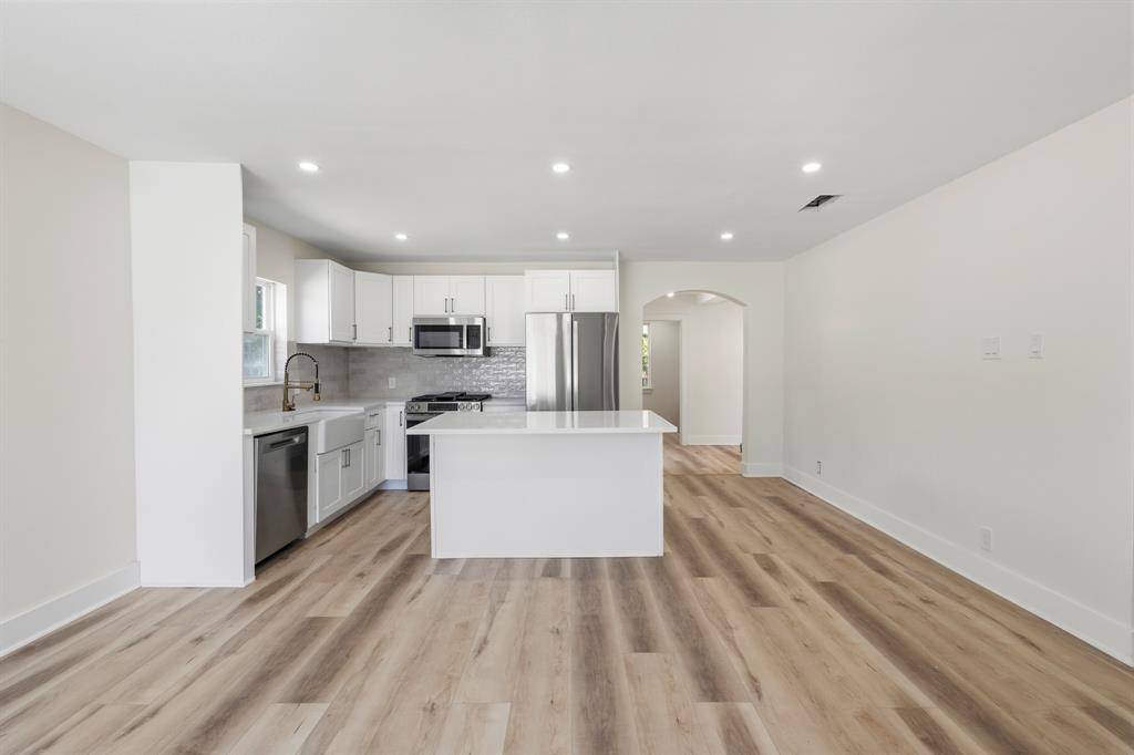 621 Truman Street, Arlington, TX 76011