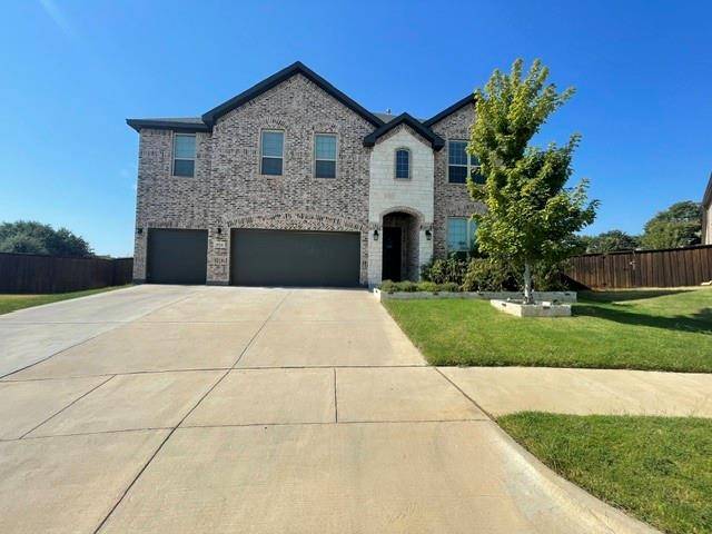 2924 Spirit Woods Lane, Arlington, TX 76001