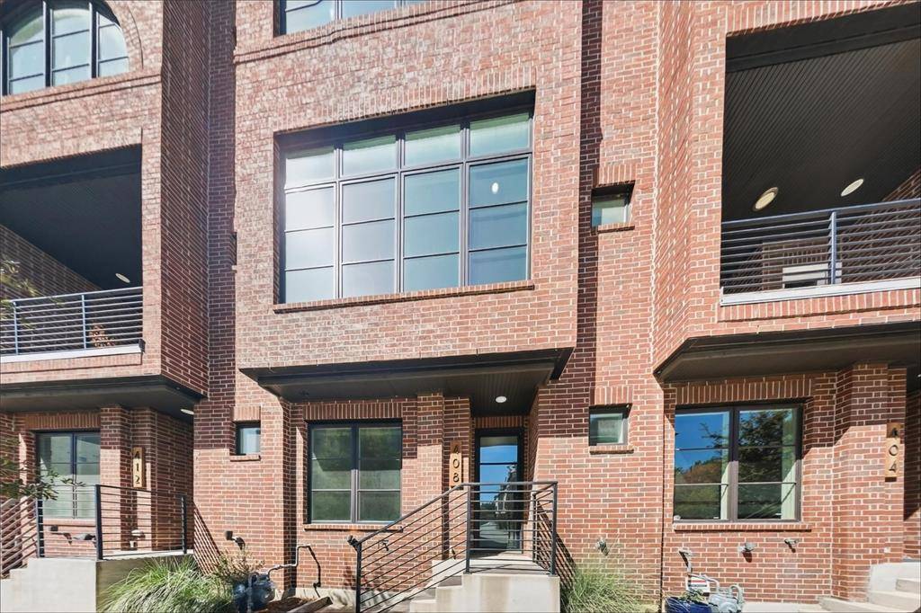 408 Rayner Avenue, Fort Worth, TX 76111