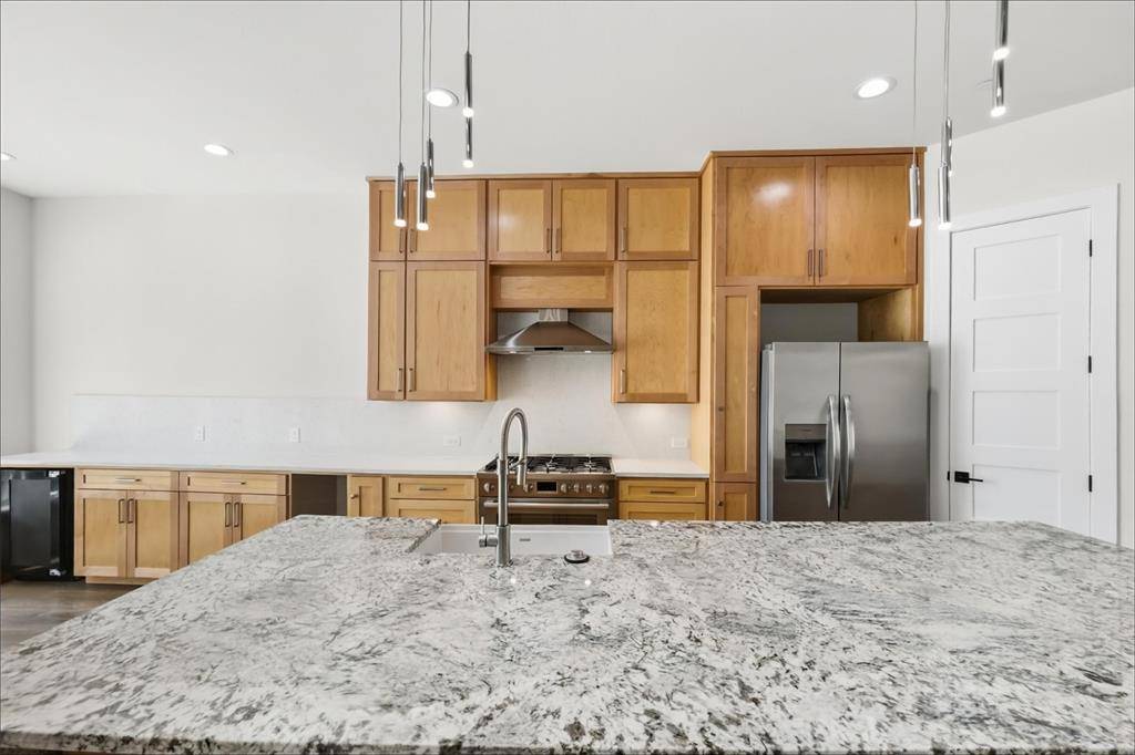 408 Rayner Avenue, Fort Worth, TX 76111