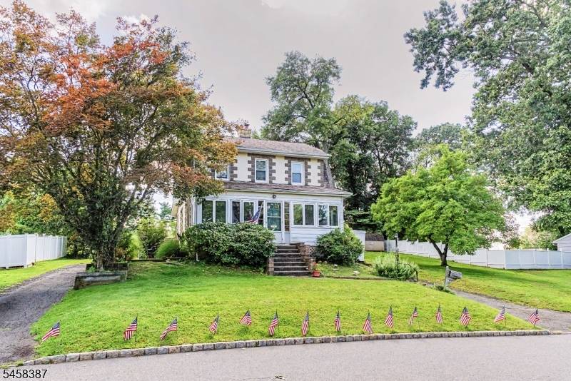 137 Mckinley Ave, East Hanover Twp., NJ 07936