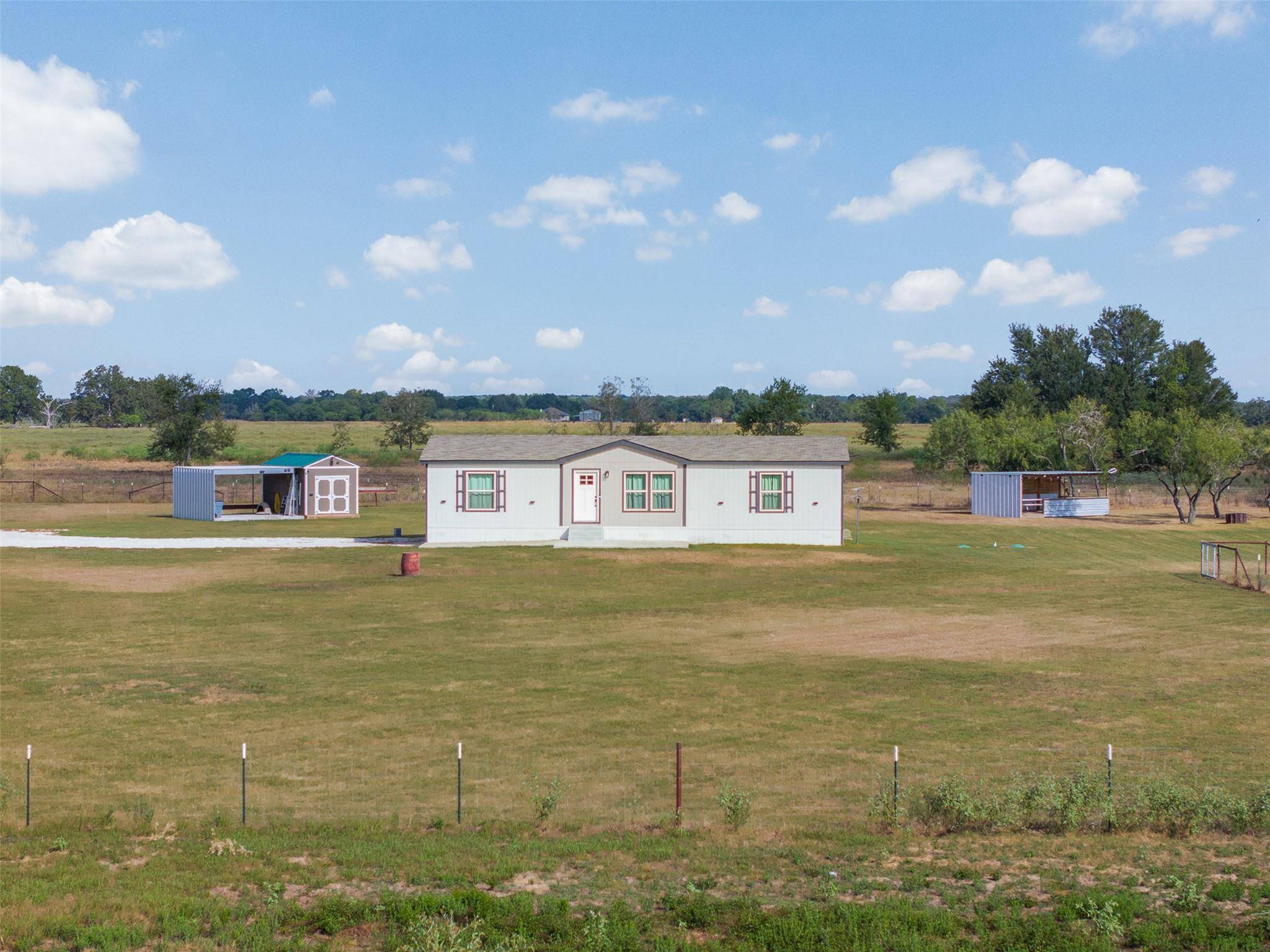 5238 County Road 353, Gause, TX 77857