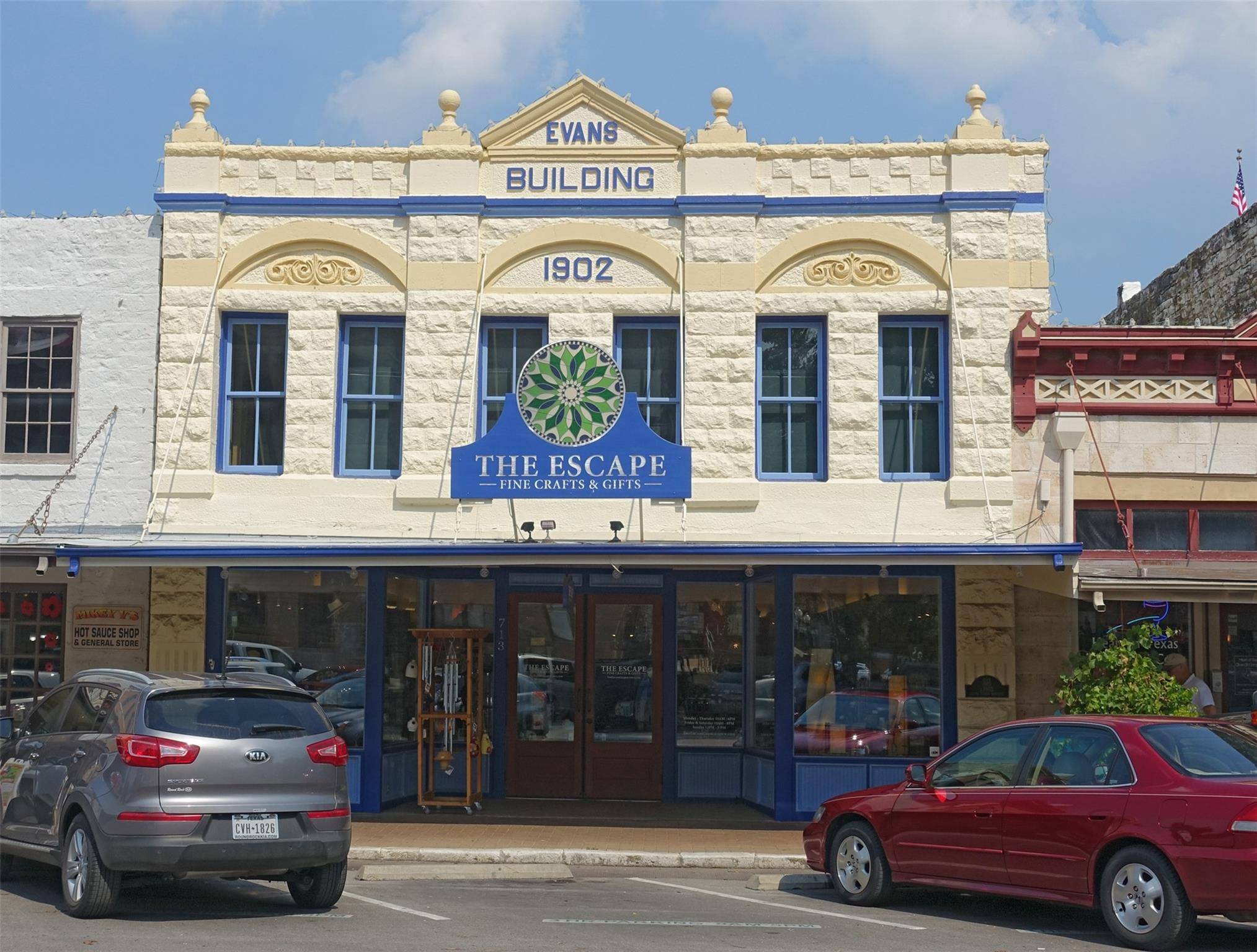 713 S Main ST, Georgetown, TX 78626
