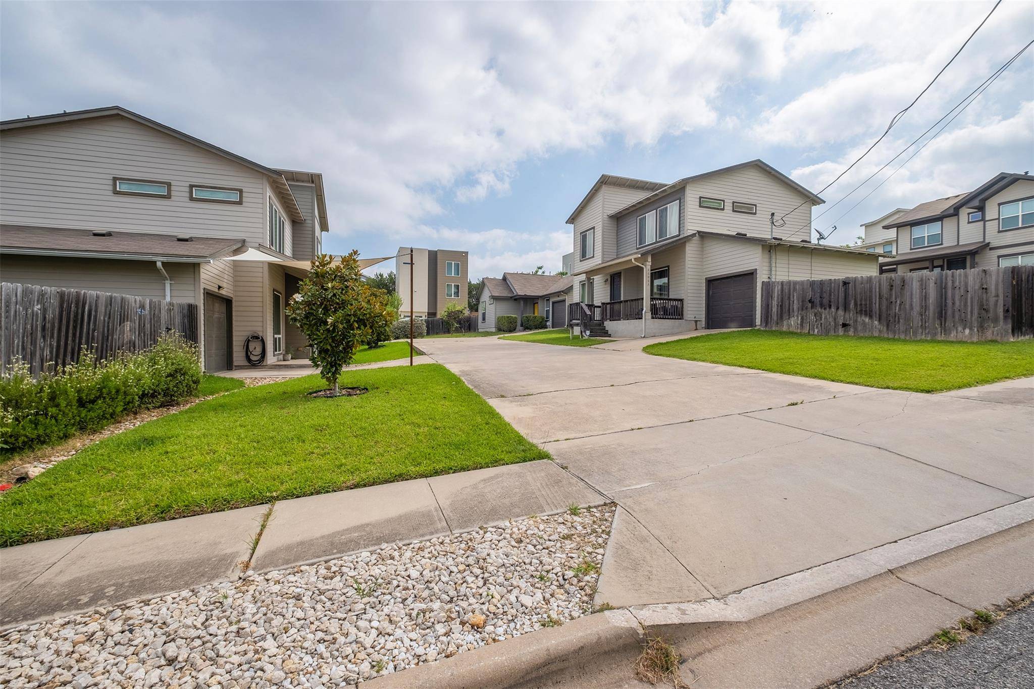 6404 Carson RDG #B, Austin, TX 78741