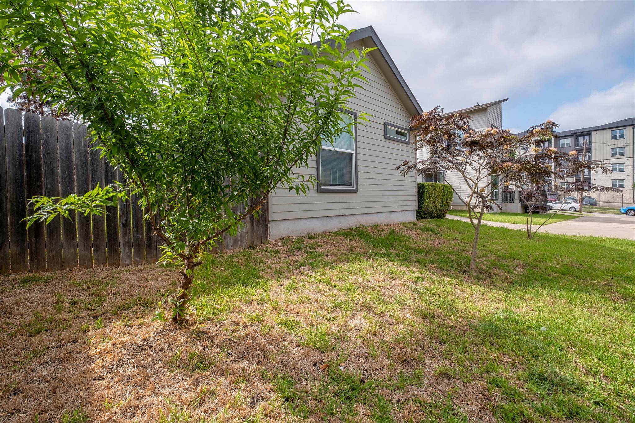 6404 Carson RDG #B, Austin, TX 78741