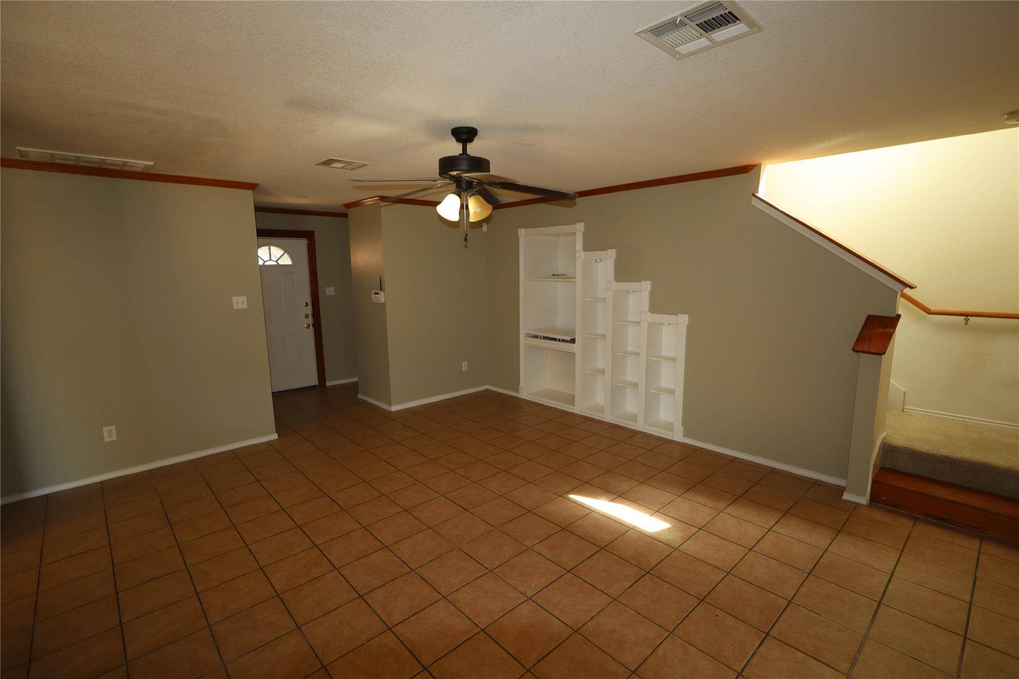 5320 Mathra DR, Del Valle, TX 78617