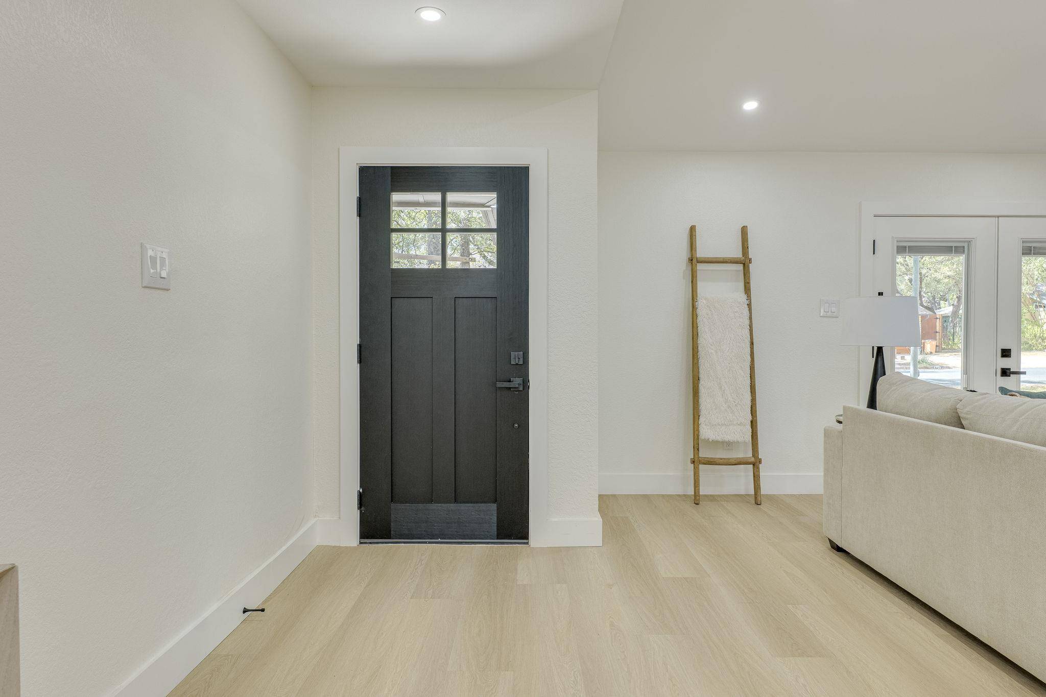 8909 Texas Sun DR, Austin, TX 78748