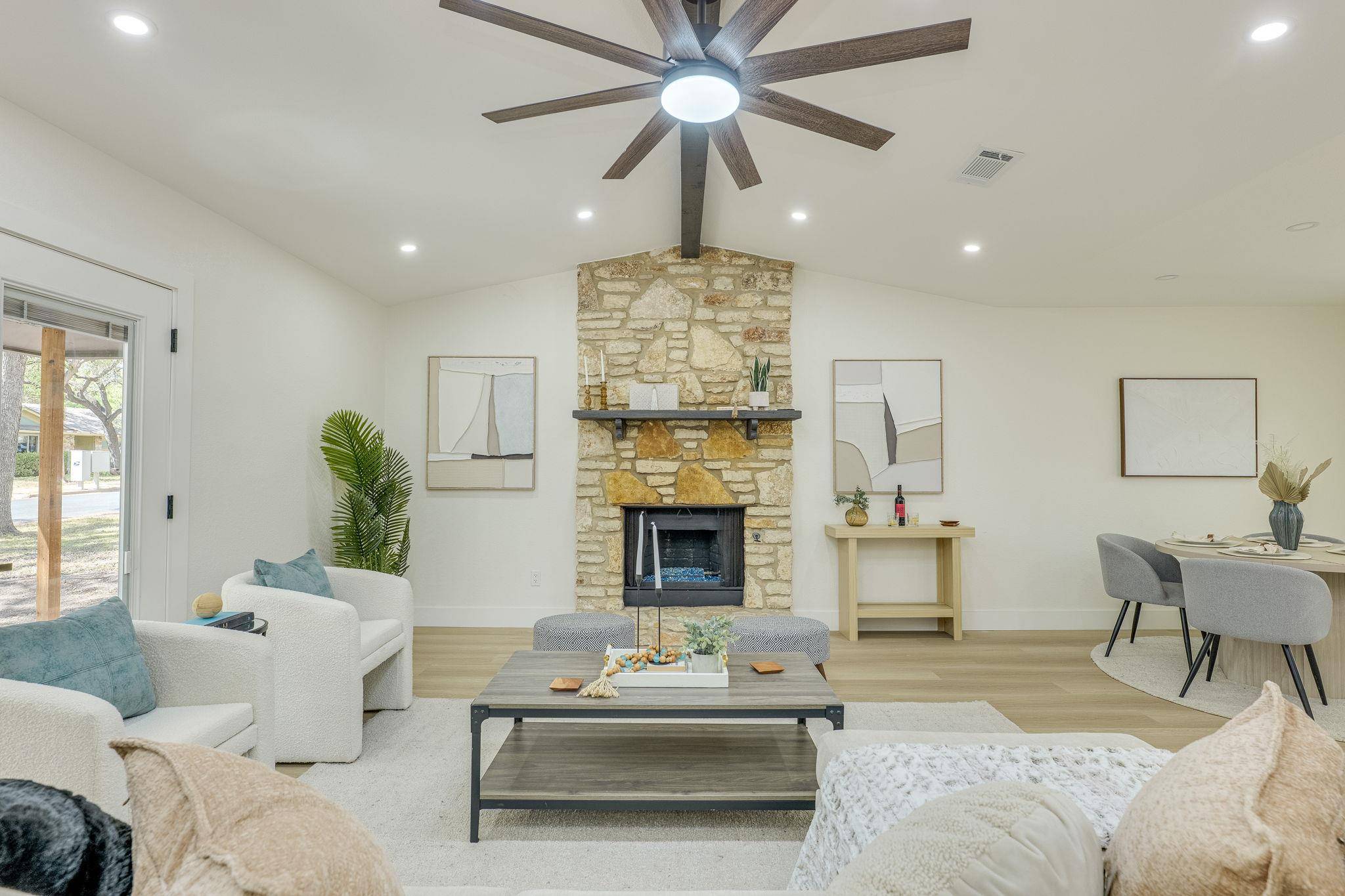 8909 Texas Sun DR, Austin, TX 78748
