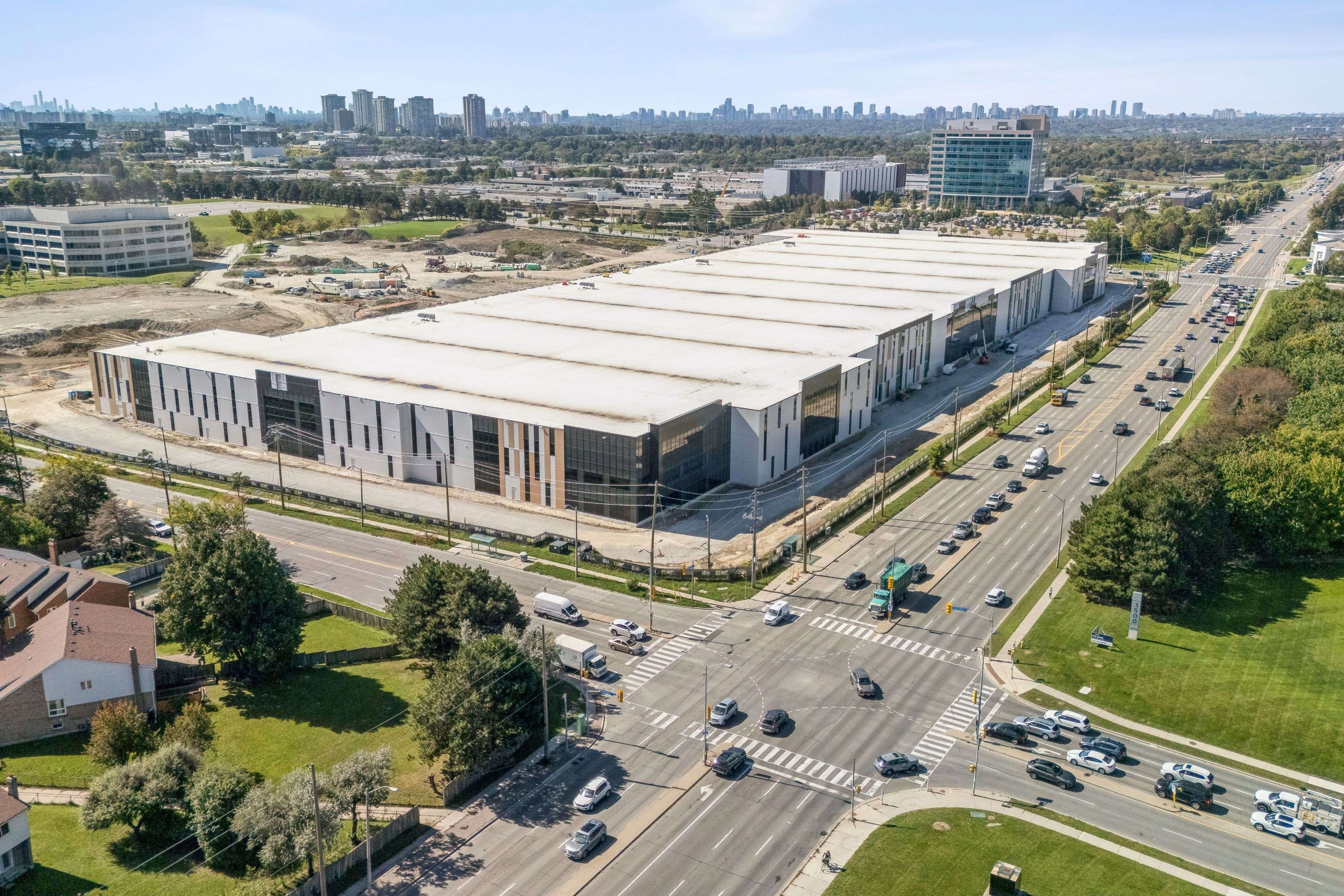 NA Steeles AVE E #B, Toronto E05, ON M1W 3E8