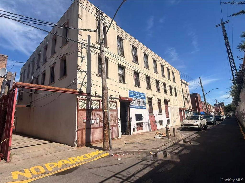 102-09 44th AVE, Corona, NY 11368