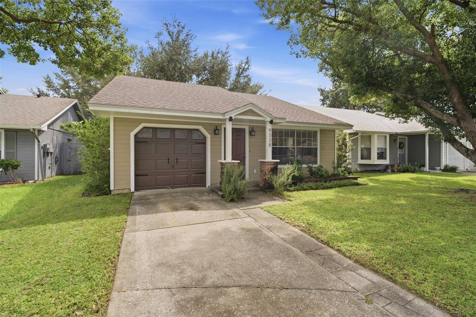 9338 CHANDON DR, Orlando, FL 32825