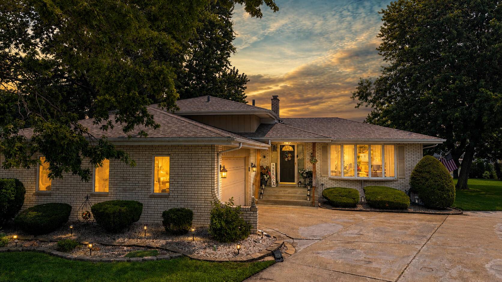 526 Cedar Court, Munster, IN 46321
