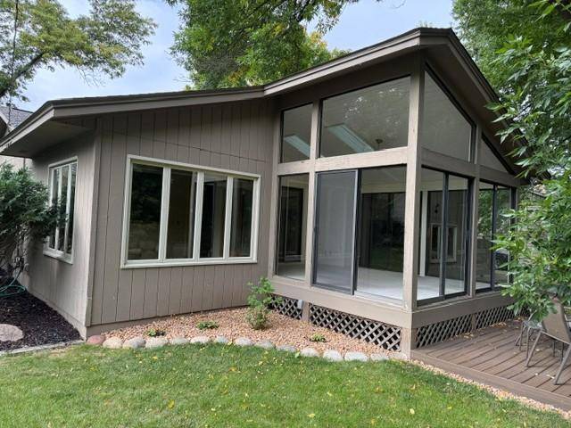 6015 Stoneybrook DR, Minnetonka, MN 55345