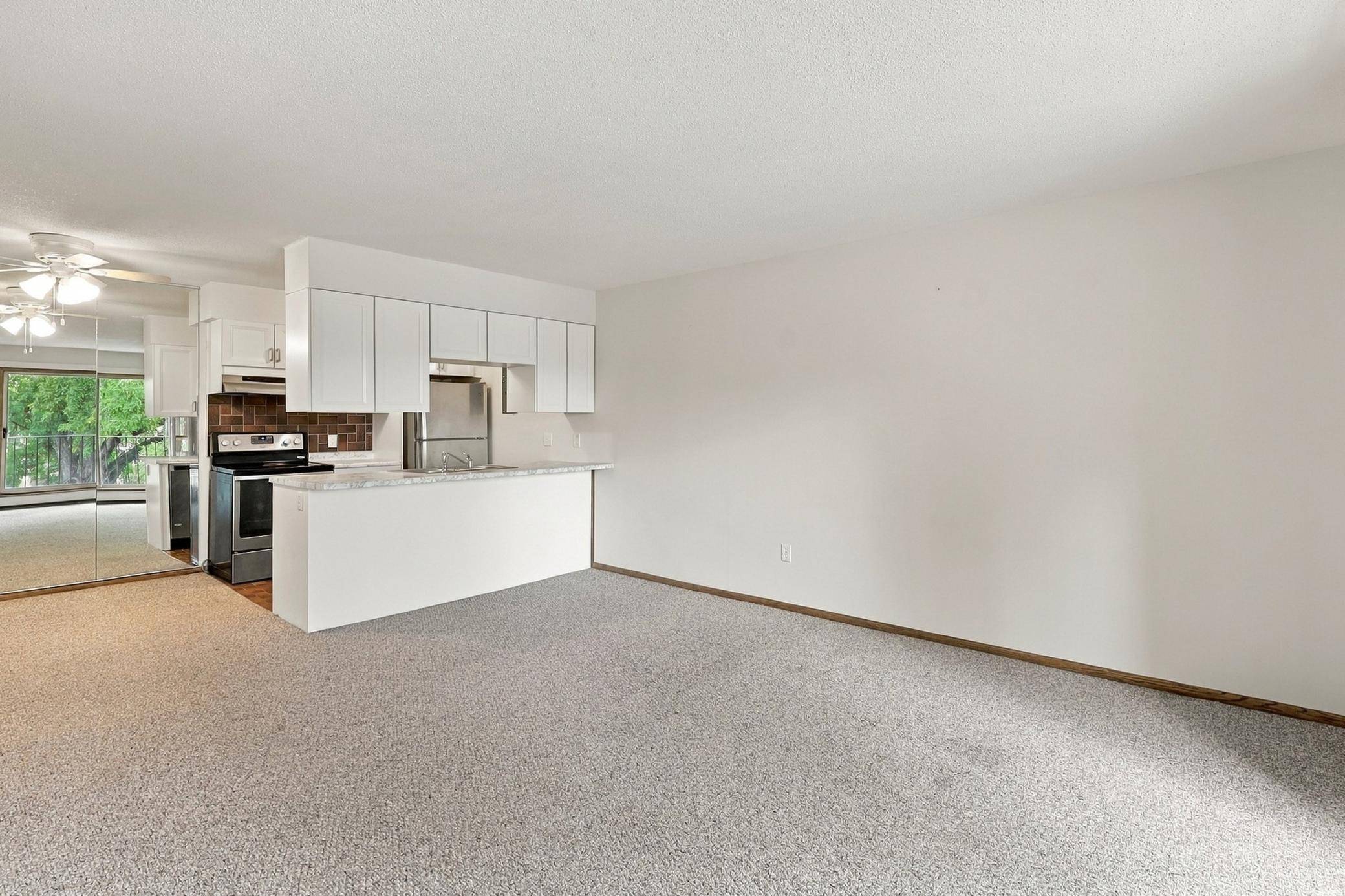 8935 Old Cedar AVE S #214, Bloomington, MN 55425