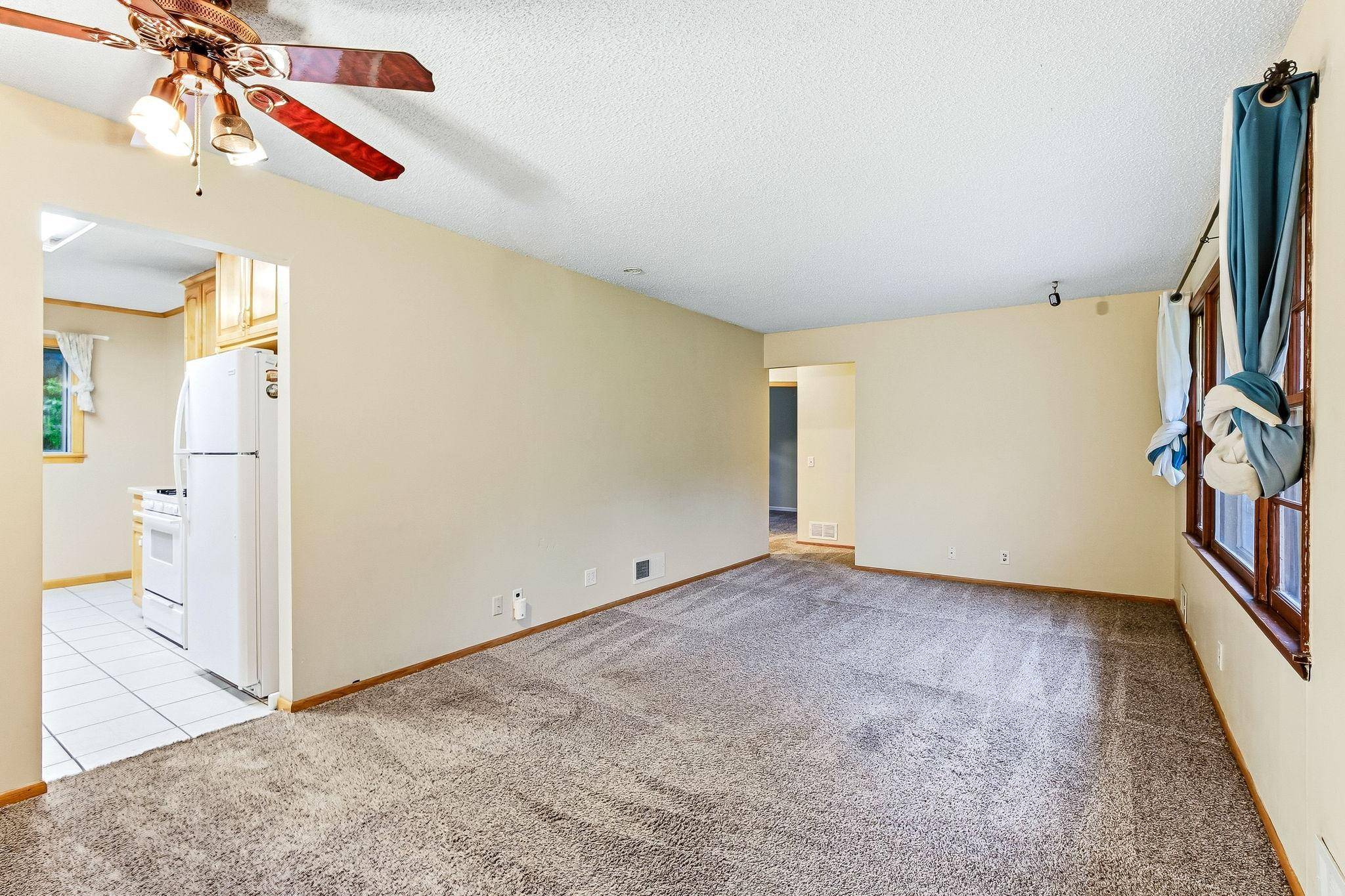 11324 Quinn ST NW, Coon Rapids, MN 55433