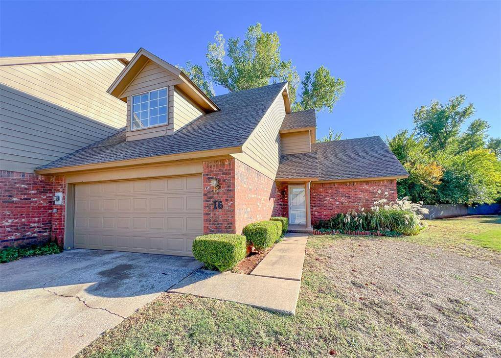 16 Coventry CT, Edmond, OK 73012