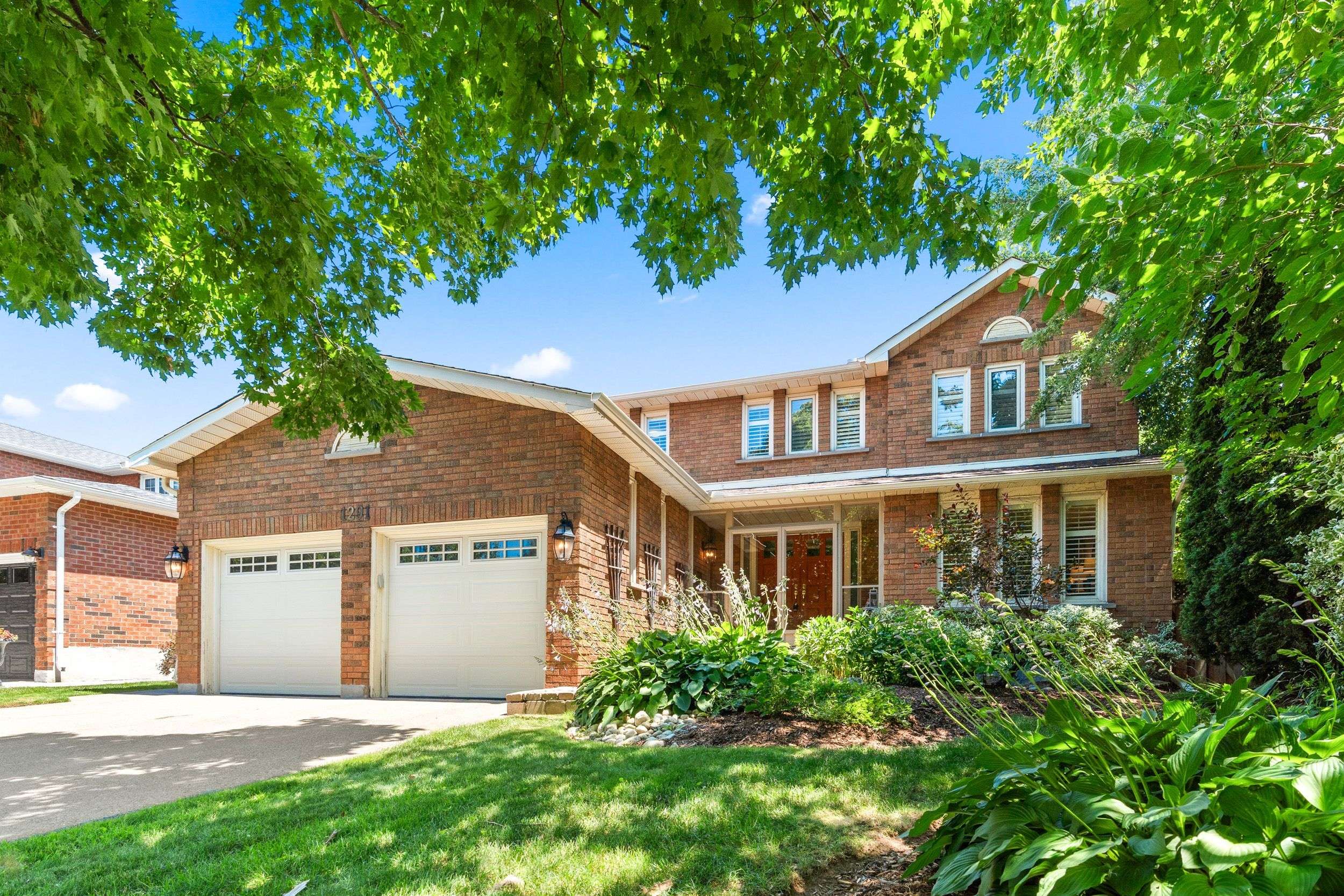1291 Windrush DR, Oakville, ON L6M 1W4