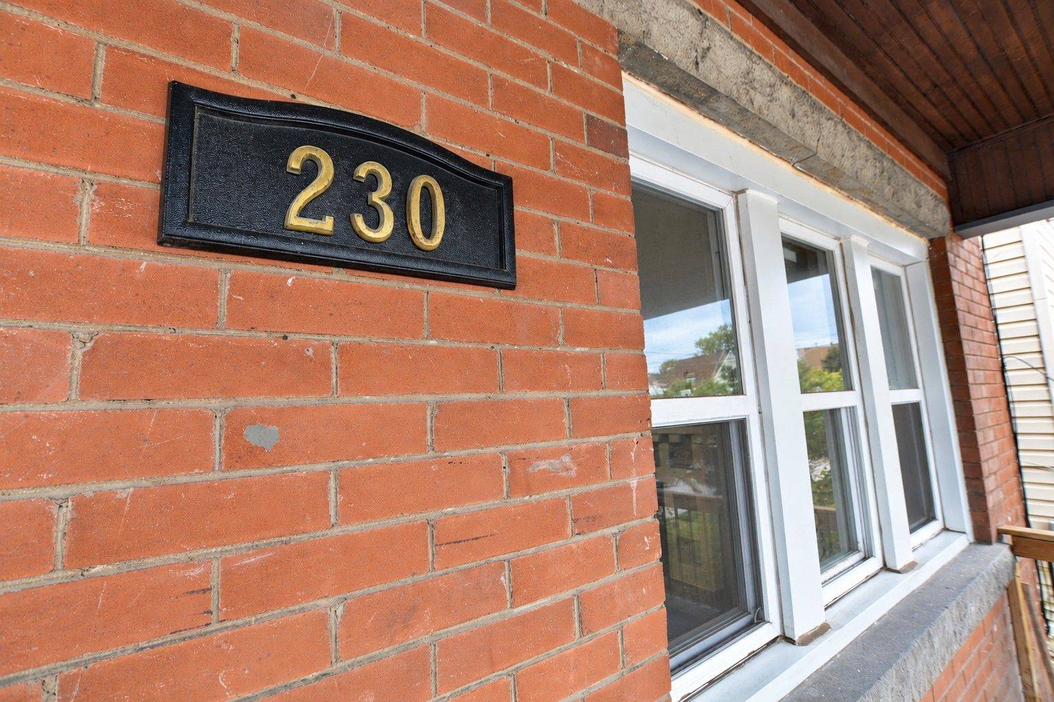 230 Duke ST, Hamilton, ON L8P 1Y3